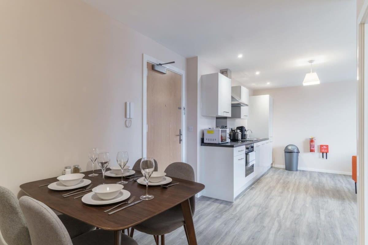 Bright 2 Bed Apartment Manchester - Sleeps 4 Exterior foto
